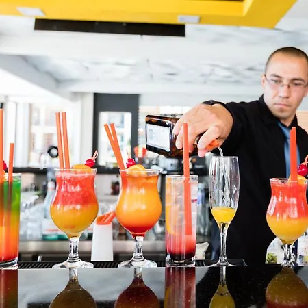 премиер форт бийч 4* Свети Влас