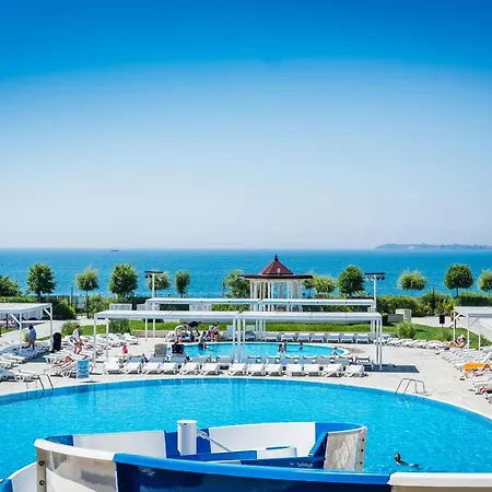 премиер форт бийч Здравен курорт 4*