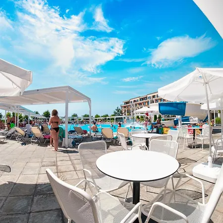 リゾート Premier 4*