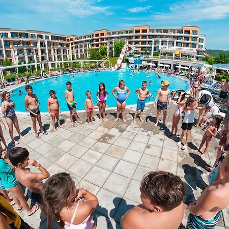 Resort Premier Fort Beach Hotel