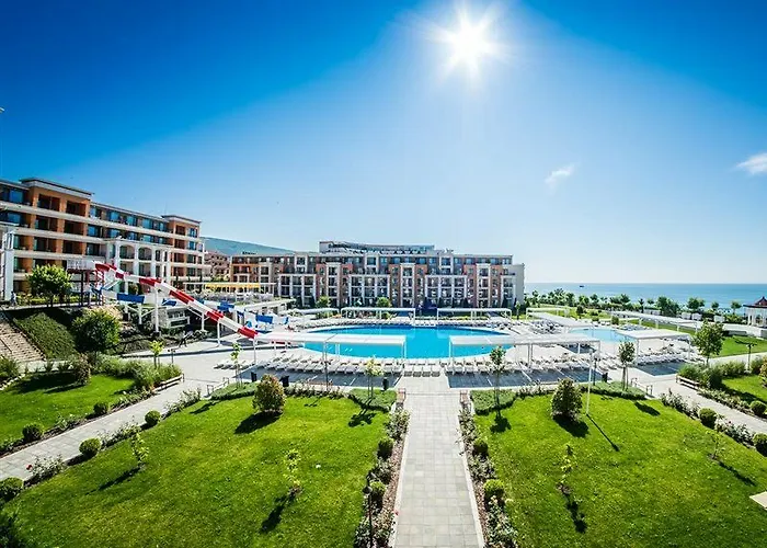 Üdülőközpont Premier 4*